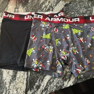 Boys youth medium under armour Christmas theme boxer briefs underwear M